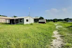 10669 Mineral Wells Hwy, Weatherford, TX 76088 - Photo 2