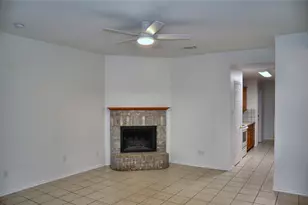 1011 Waterview Dr, Little Elm, TX 75068 - Photo 2