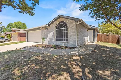 1011 Waterview Drive, Little Elm, TX 75068 - Photo 2