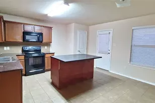 323 Vernon St, Anna, TX 75409 - Photo 4