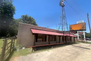 406 N 2nd St, Hico, TX 76457 - Photo 1