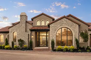 60 Cardona, Westlake, TX 76262 - Photo 2