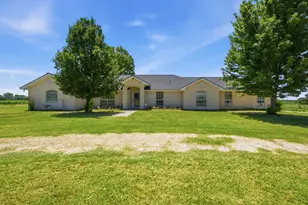 1640 Co Rd 185, Stephenville, TX 76401 - Photo 1