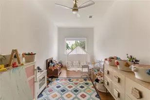 9831 Lakemont Dr, Dallas, TX 75220 - Photo 26