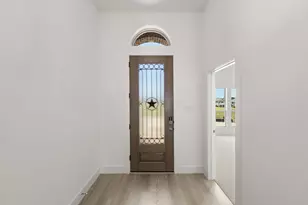1227 Stone Clf Dr, Lucas, TX 75098 - Photo 2