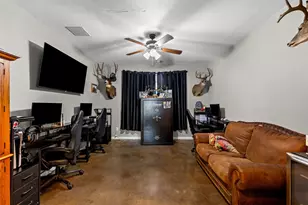 511 E Pecan Tree Rd, Waxahachie, TX 75165 - Photo 24