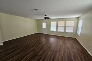 1205 Beeblossom Dr, DeSoto, TX 75115 - Photo 10