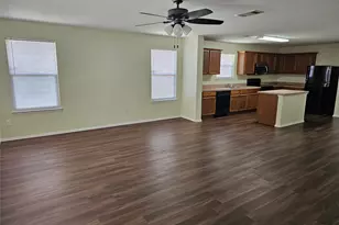 1205 Beeblossom Dr, DeSoto, TX 75115 - Photo 4
