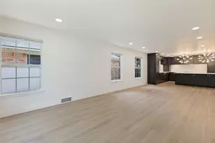 7219 E Mockingbird Ln, Dallas, TX 75214 - Photo 4