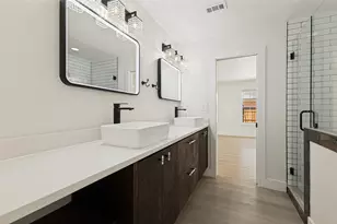 7219 E Mockingbird Ln, Dallas, TX 75214 - Photo 20