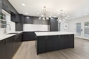 7219 E Mockingbird Ln, Dallas, TX 75214 - Photo 6