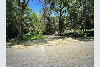 3 Robin, Cedar Hill, TX 75104 - Photo 1
