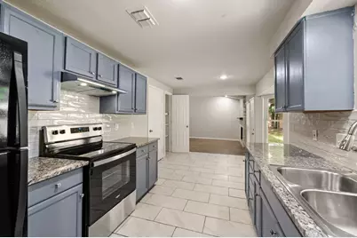 515 Brynmawr Court, Arlington, TX 76014 - Photo 8