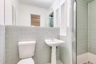 10715 Royal Springs Dr, Dallas, TX 75229 - Photo 10