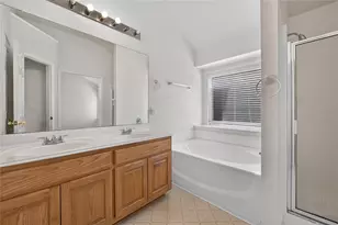 803 E Alexander Ln, Euless, TX 76040 - Photo 26