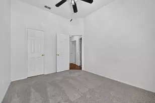 803 E Alexander Ln, Euless, TX 76040 - Photo 16