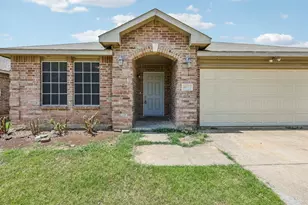 8832 Elk Creek Ln, Fort Worth, TX 76123 - Photo 4