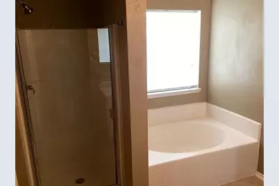 516 Ashdale Drive, Fort Worth, TX 76140 - Photo 6