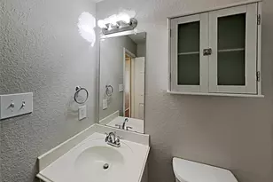 632 Hutchins Dr, Crowley, TX 76036 - Photo 10