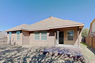 632 Hutchins Dr, Crowley, TX 76036 - Photo 16