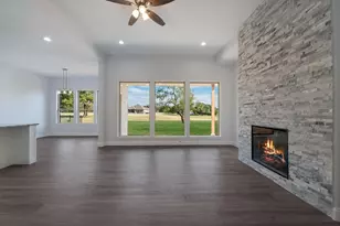 13027 Eagles Nest Dr, Whitney, TX 76692 - Photo 6