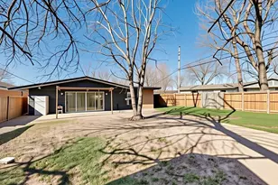 302 Meadow Dr, Gainesville, TX 76240 - Photo 14