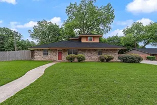 314 Fairfield St, Gainesville, TX 76240 - Photo 1