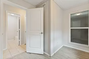 3217 & 3219 Green Ridge St, Fort Worth, TX 76133 - Photo 30