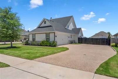 10112 Braided Briar Lane, Waco, TX 76712 - Photo 2