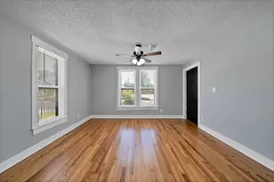 2724 E 12th St, Fort Worth, TX 76111 - Photo 6