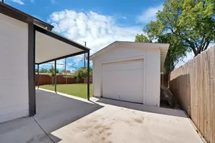 2724 E 12th St, Fort Worth, TX 76111 - Photo 28