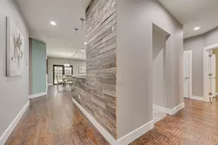2808 Grandview Dr, Grand Prairie, TX 75052 - Photo 4
