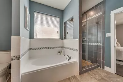 2808 Grandview Drive, Grand Prairie, TX 75052 - Photo 16