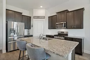 3020 Aransas Ave, Aubrey, TX 76227 - Photo 8