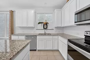 340 Oakbend Dr, Lewisville, TX 75067 - Photo 10