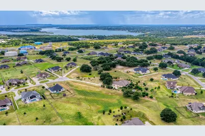 717 Coastal Meadows Court, Granbury, TX 76049 - Photo 6