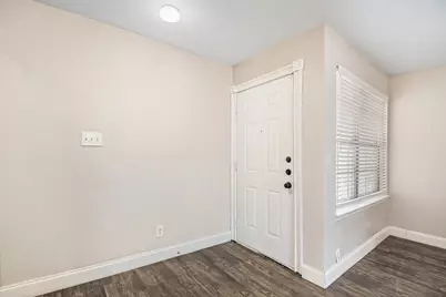 6913 W Cleburne Road, Fort Worth, TX 76133 - Photo 4