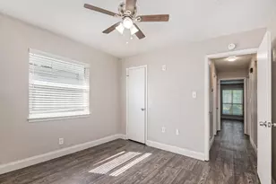 6913 W Cleburne Rd, Fort Worth, TX 76133 - Photo 18