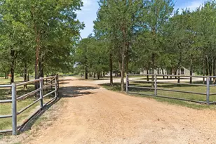 638 County Rd 337, Rosebud, TX 76570 - Photo 32
