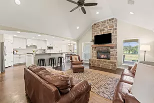 638 County Rd 337, Rosebud, TX 76570 - Photo 4