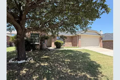 103 Santa Fe Trail, Justin, TX 76247 - Photo 2