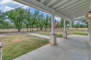 628 County Rd 1040, Clifton, TX 76634 - Photo 10