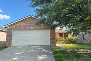 1557 Chivalry Ln, Little Elm, TX 75068 - Photo 14