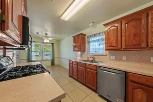 313 N Main St, Red Oak, TX 75154 - Photo 14