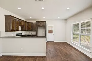 207 Ennis St, Waxahachie, TX 75165 - Photo 10