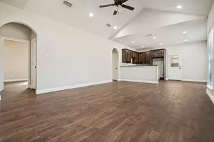207 Ennis St, Waxahachie, TX 75165 - Photo 6