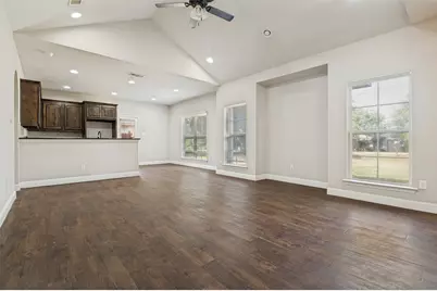 207 Ennis Street, Waxahachie, TX 75165 - Photo 8