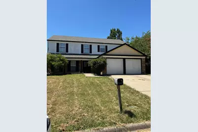 2319 Abbington Lane, Grand Prairie, TX 75052 - Photo 2