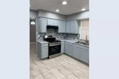 2319 Abbington Lane, Grand Prairie, TX 75052 - Photo 6