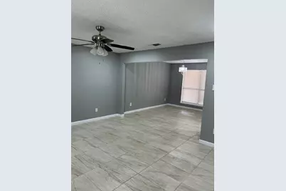 2319 Abbington Lane, Grand Prairie, TX 75052 - Photo 4